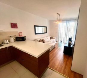 St Julian's 3 Bedroom - 10 mins from the sea